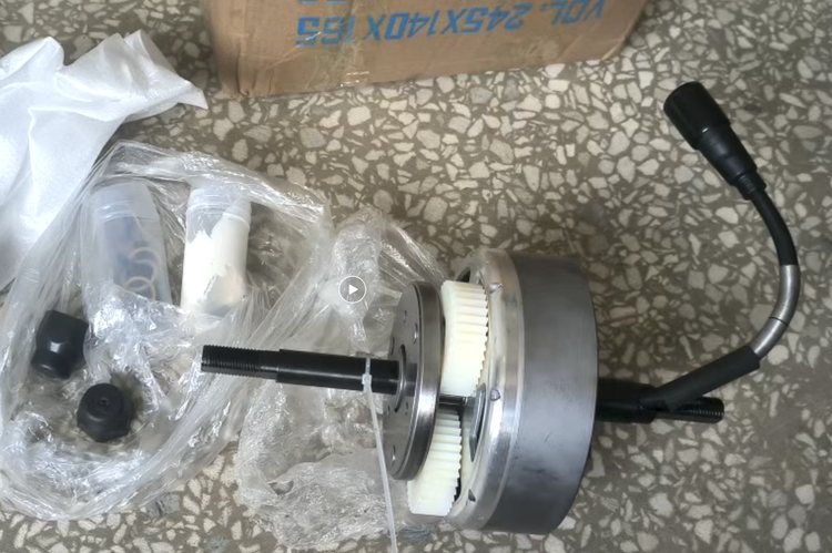RONZLLA E20 Plus 3000W rear hub motor assembly with axle, mounting hardware, and waterproof motor cable connector — replacement spare part for the E20 Plus electric bike.